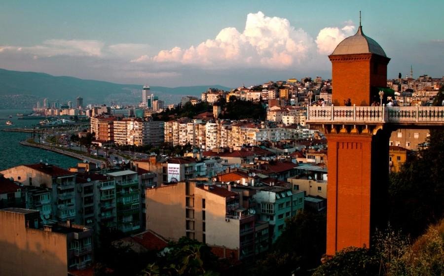 İzmir-Tarihi-Asansor